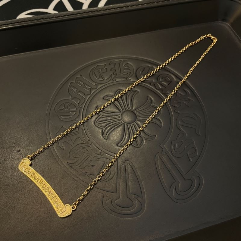 Ch*0me He**ts necklaces